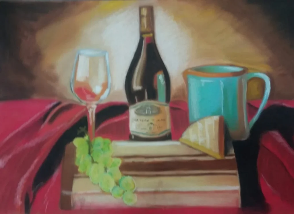 Şişe, kadeh, kupa, üzüm ve peynirden oluşan toz pastel natürmort.